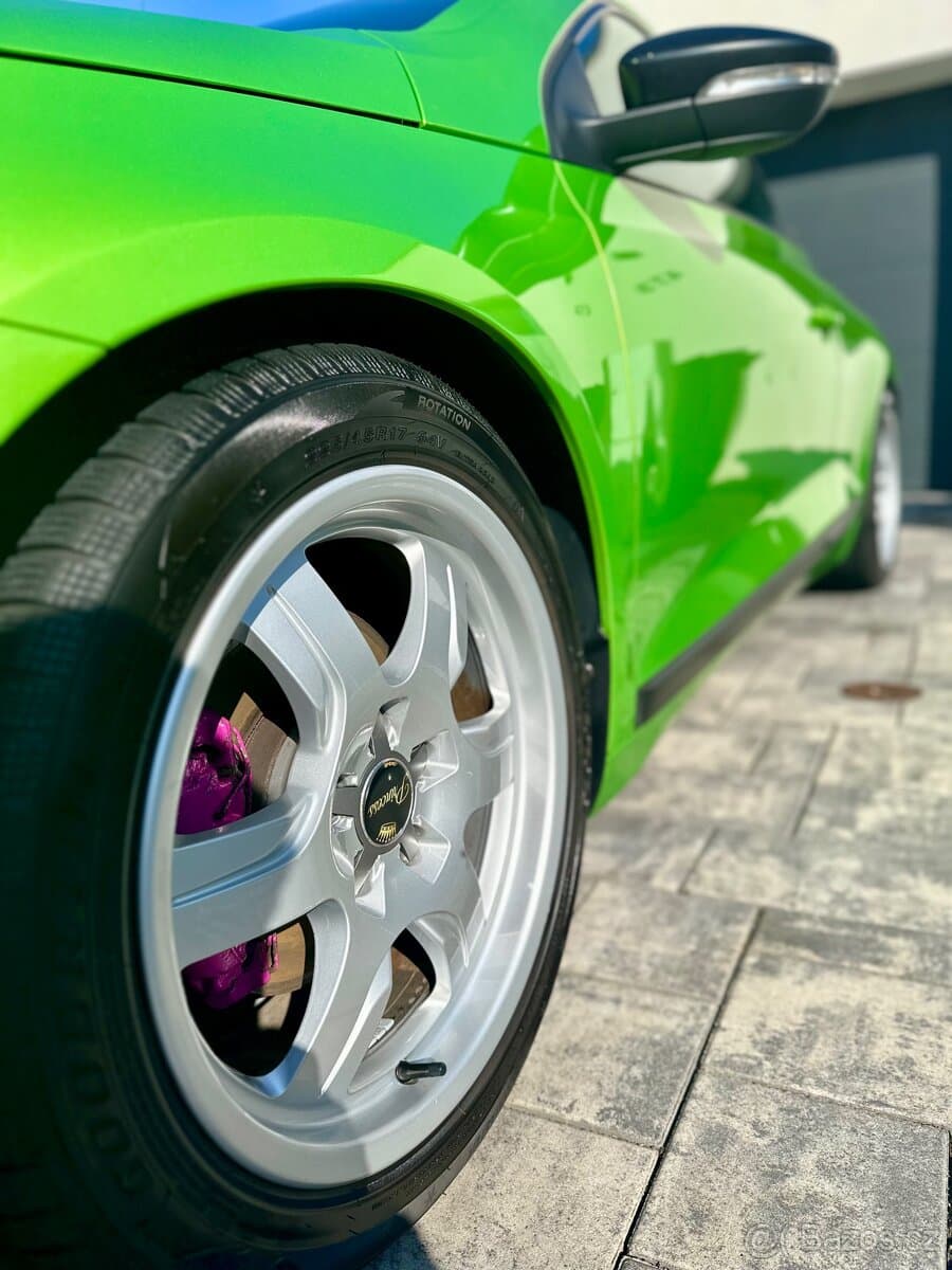 Volkswagen SCIROCCO - 17