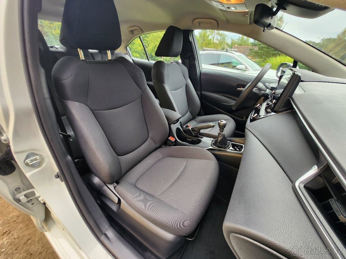 2023 Toyota COROLLA - 17