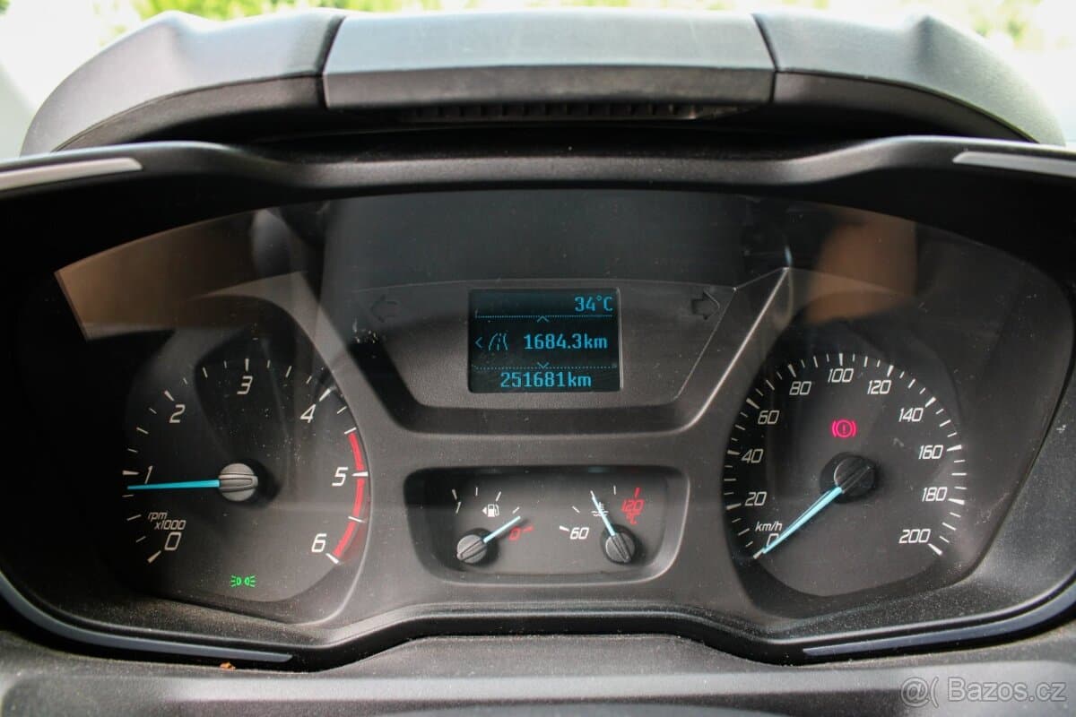 2014 Ford TOURNEO - 17
