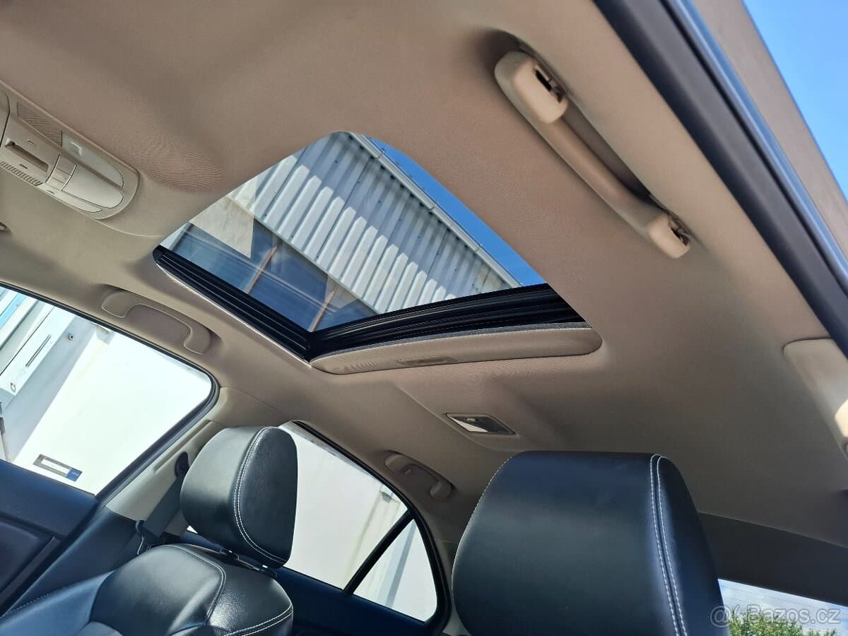 2012 Suzuki KIZASHI - 17