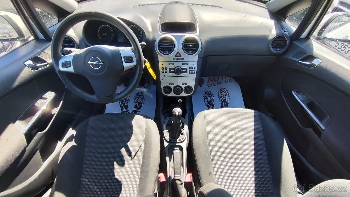 2013 Opel CORSA - 17