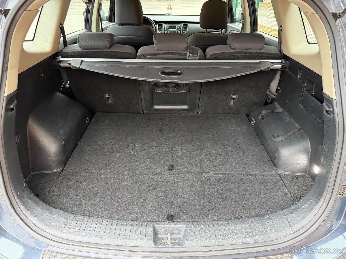 2013 Kia CARENS - 17