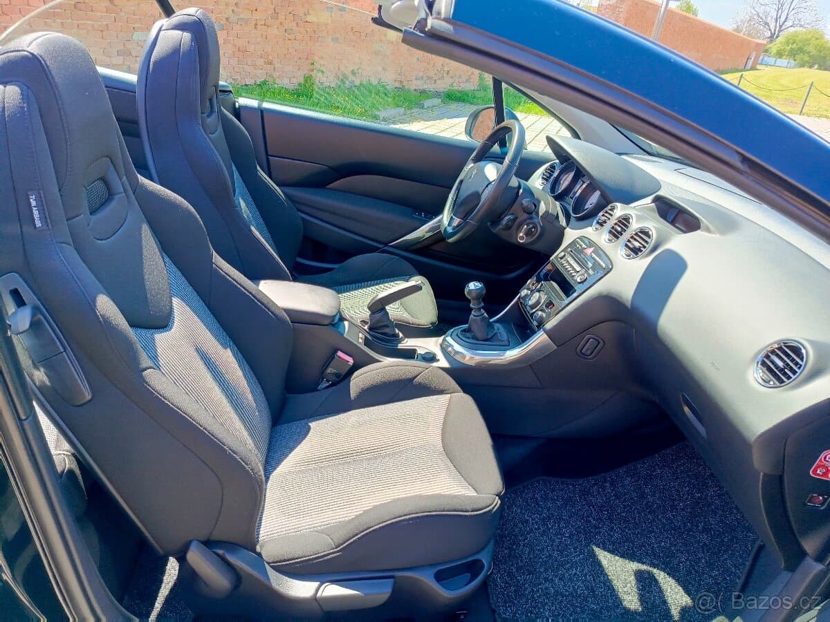 2012 Peugeot 308 - 17