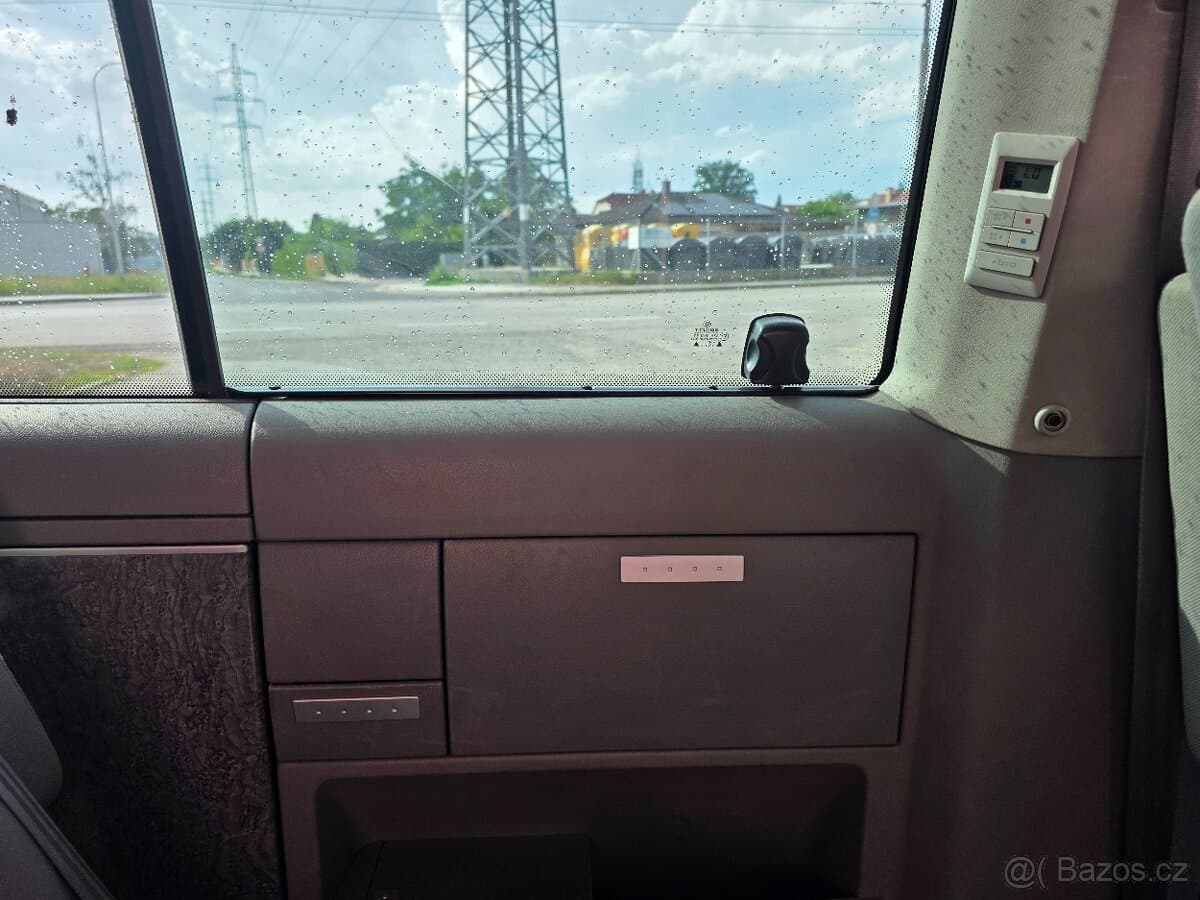 2000 Volkswagen MULTIVAN - 17