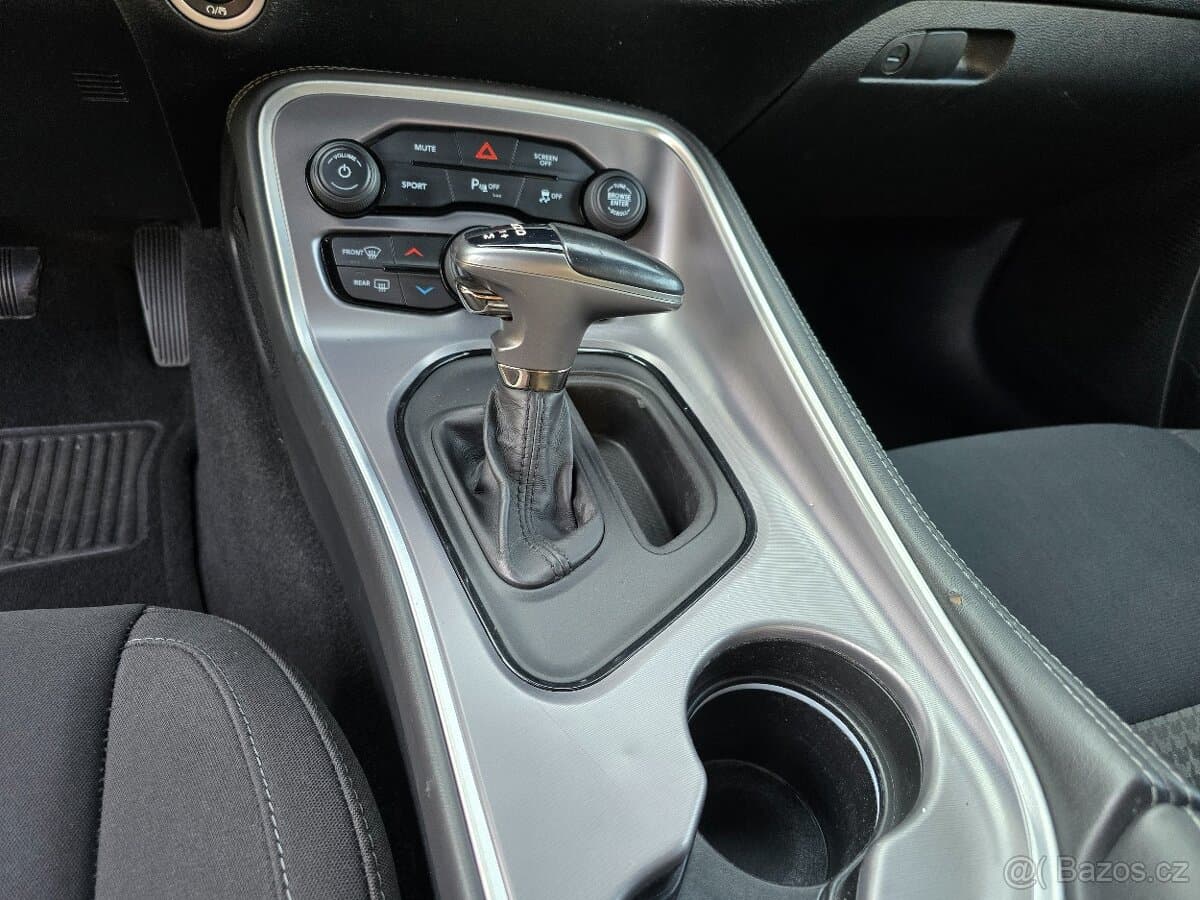 2019 Dodge CHALLENGER - 17