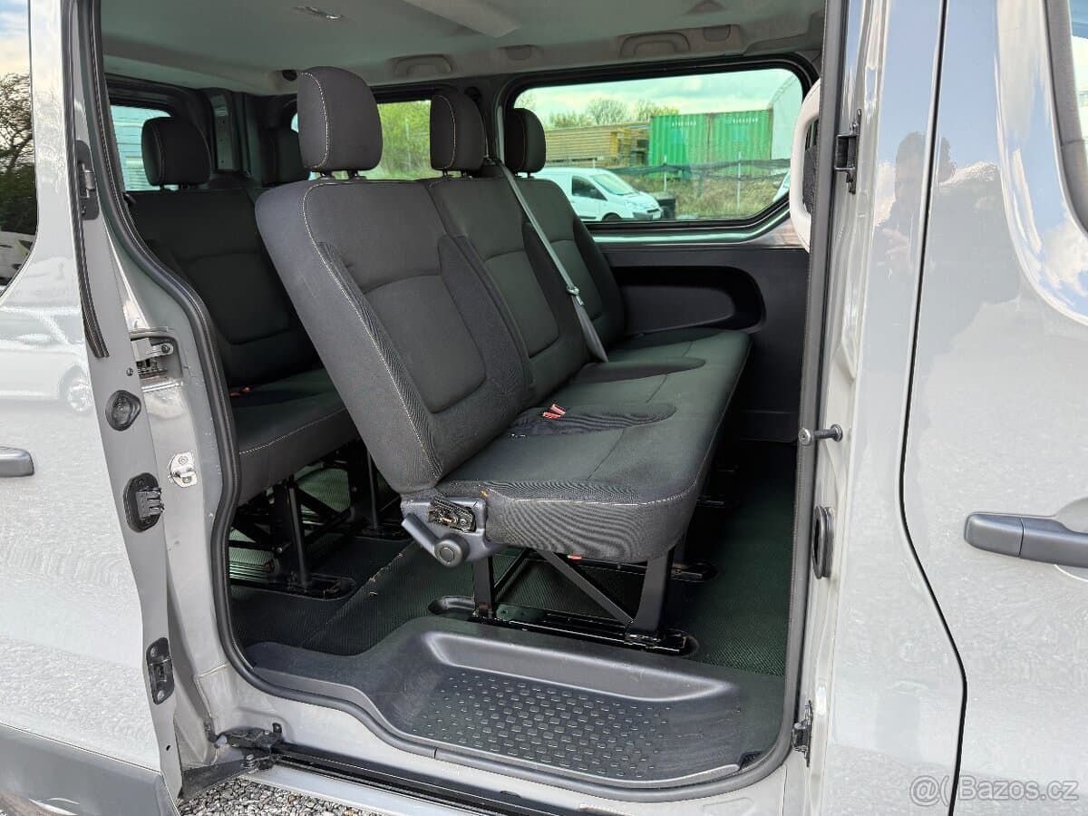 2019 Renault TRAFIC - 17