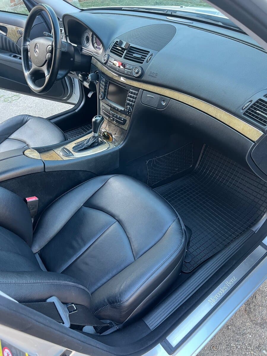 2007 Mercedes-Benz E-CLASS - 17