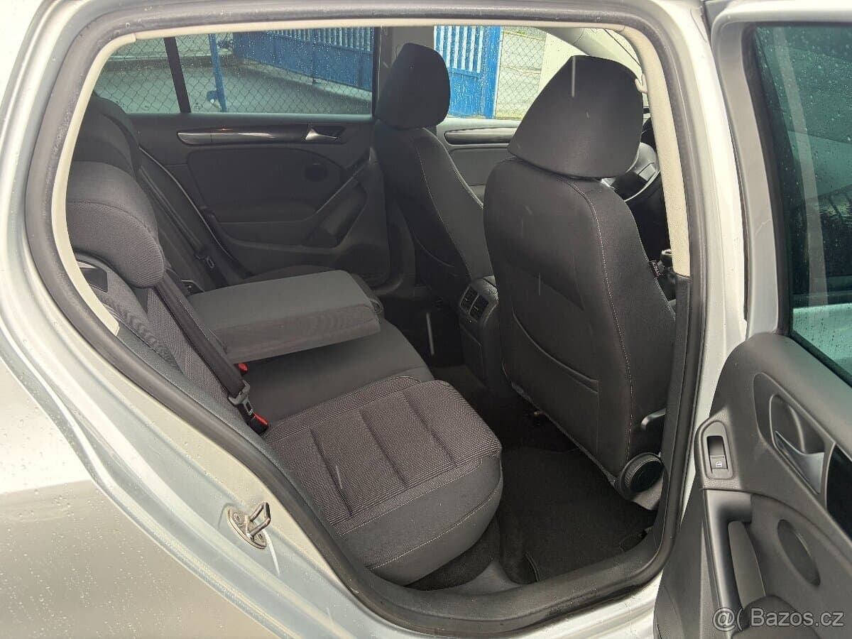 2009 Volkswagen GOLF - 17