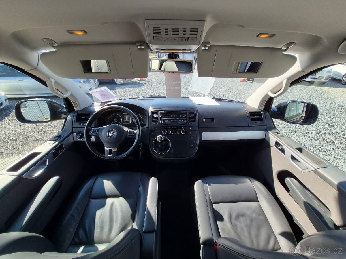 2013 Volkswagen MULTIVAN - 17