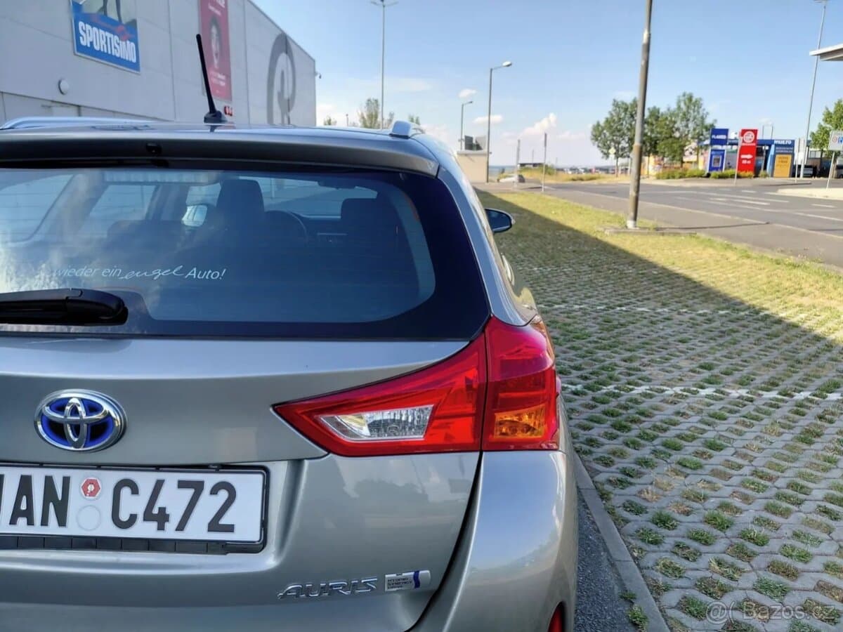 2013 Toyota AURIS - 17