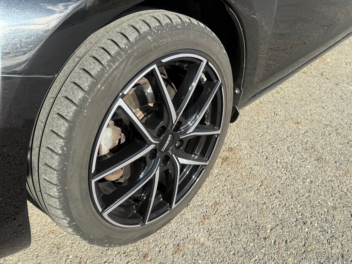 2015 Volvo V60 - 17