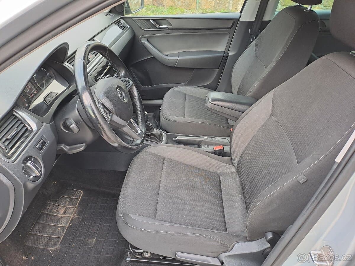 2014 Škoda RAPID - 17
