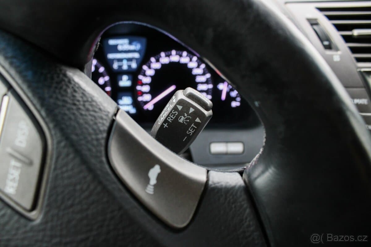 2010 Lexus LS - 17