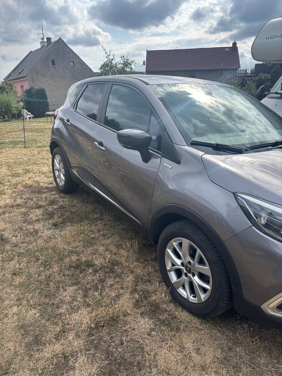 2018 Renault CAPTUR - 17