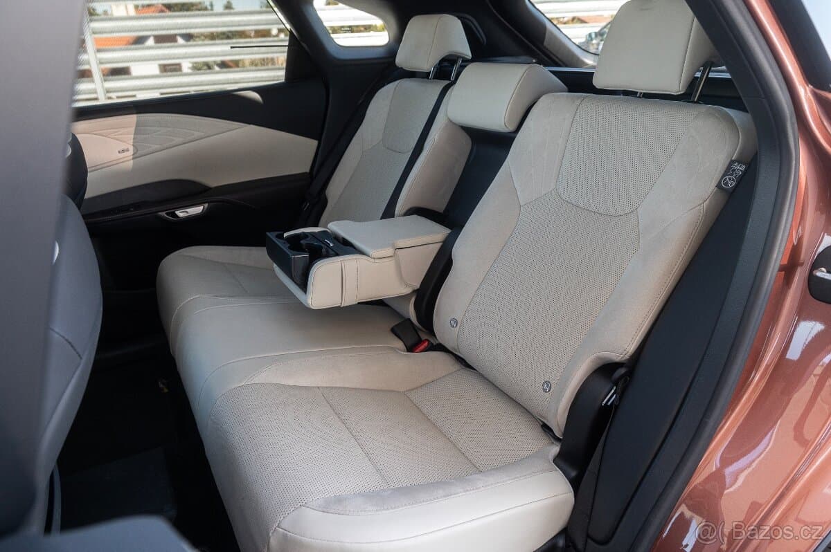 2024 Lexus RX - 17
