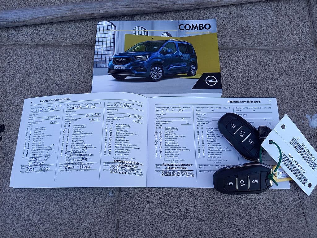 2020 Opel COMBO - 17