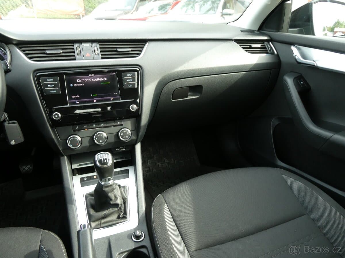 2019 Škoda OCTAVIA - 17