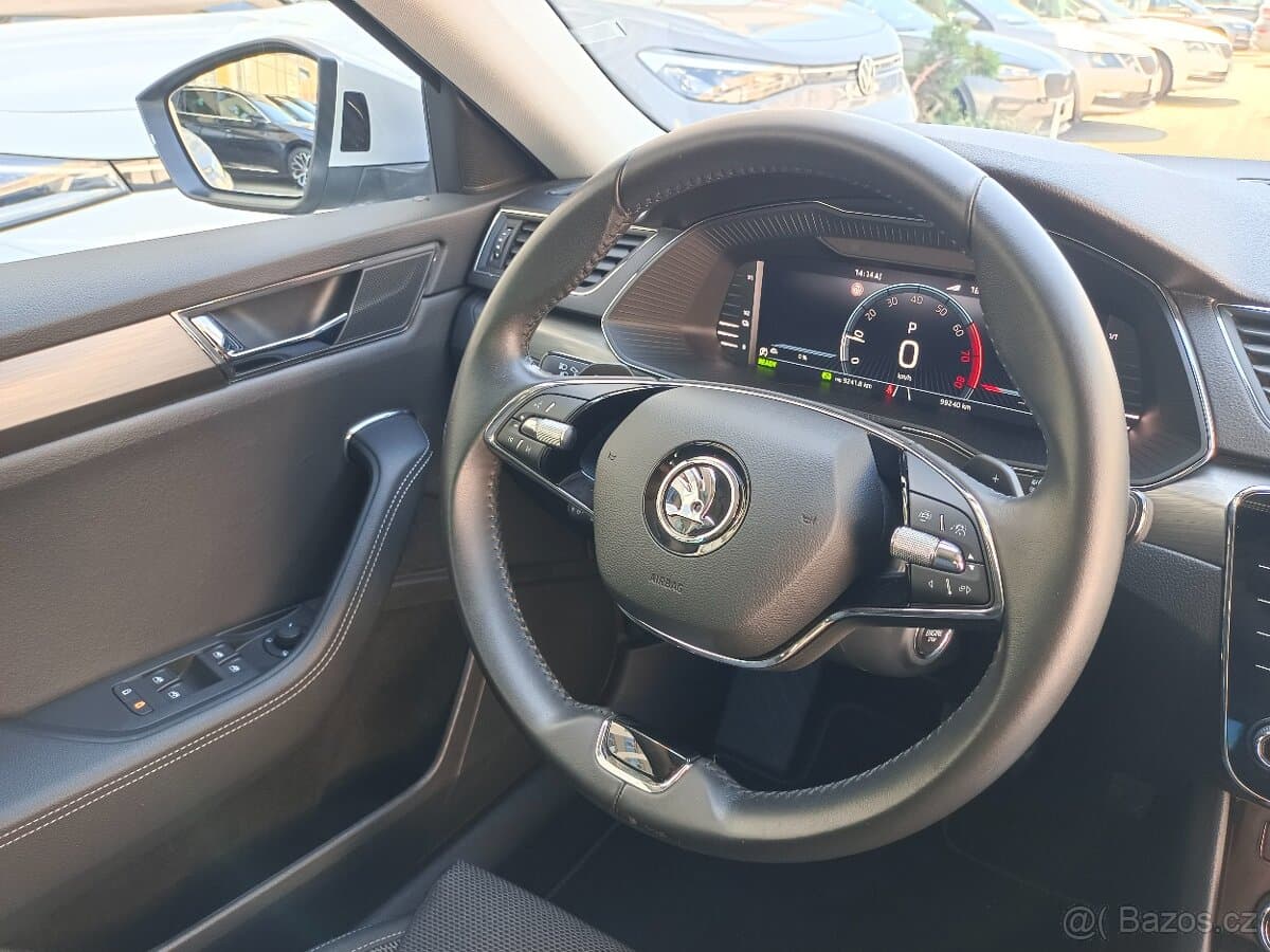 2023 Škoda SUPERB - 17