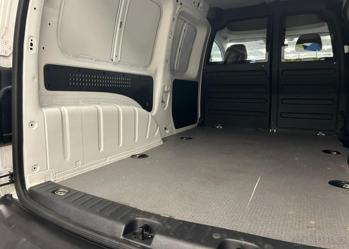 2017 Volkswagen CADDY - 17