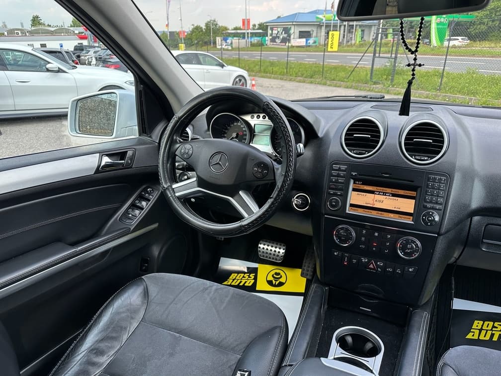 2011 Mercedes-Benz M-CLASS - 17