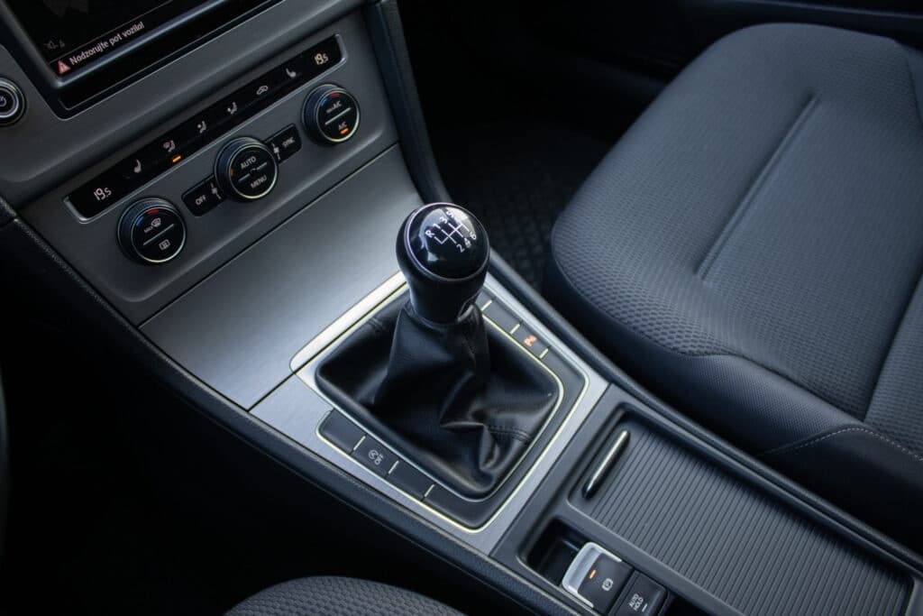 2016 Volkswagen GOLF - 17
