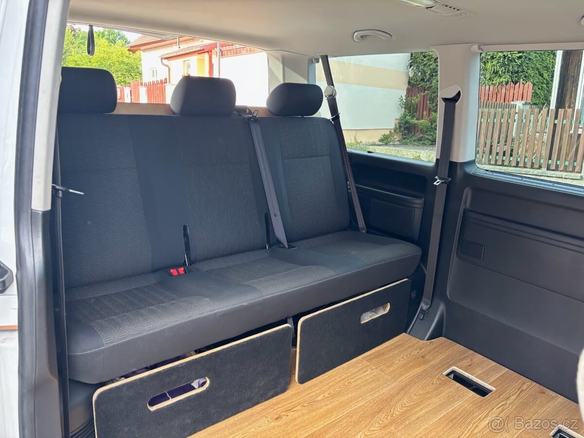 Volkswagen CARAVELLE - 17