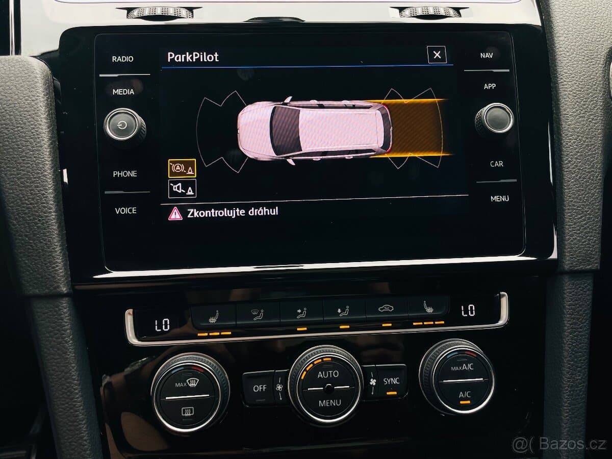 2019 Volkswagen GOLF - 17