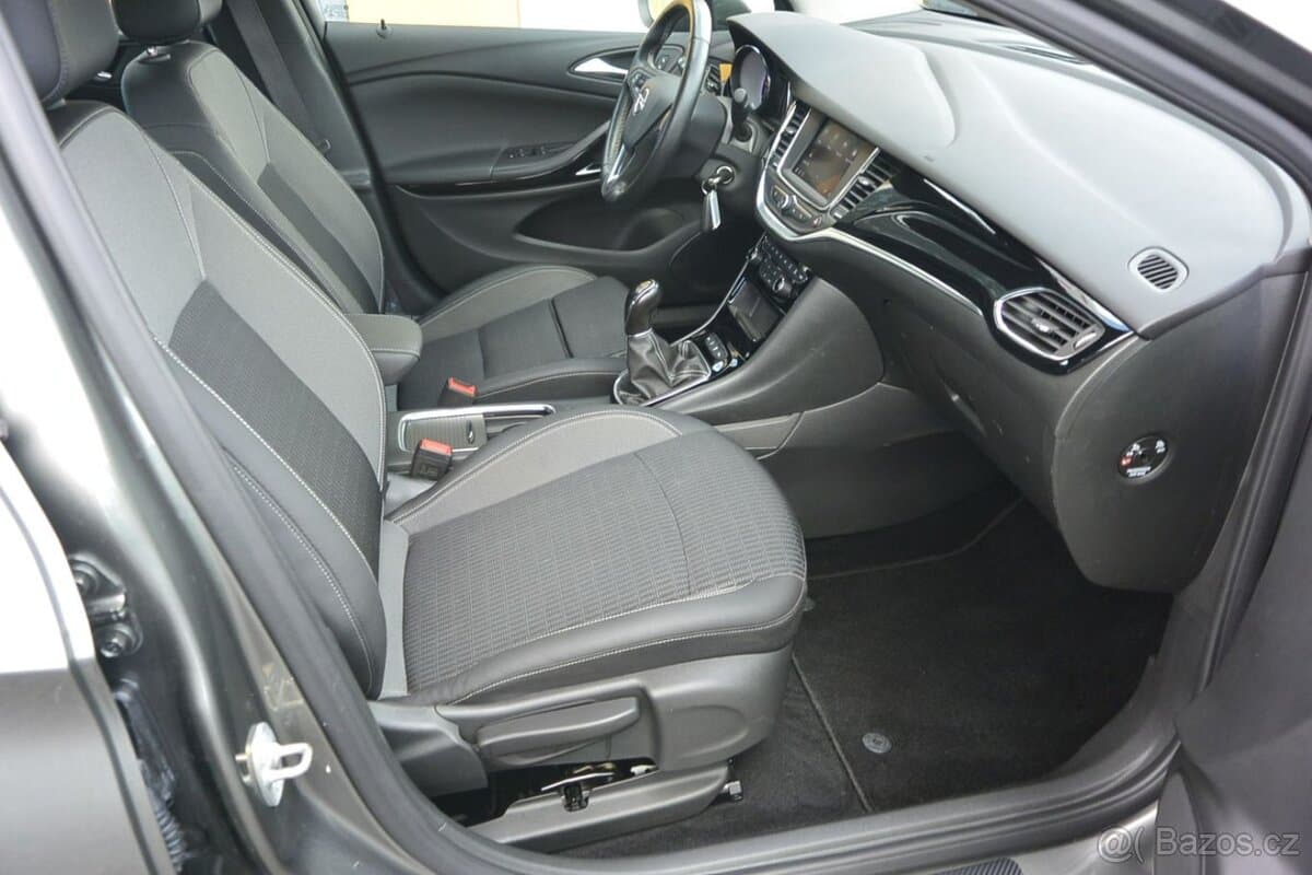 2020 Opel ASTRA - 17