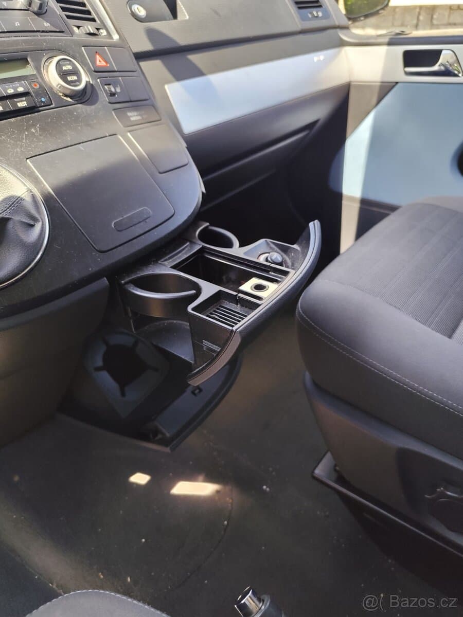 2008 Volkswagen MULTIVAN - 17