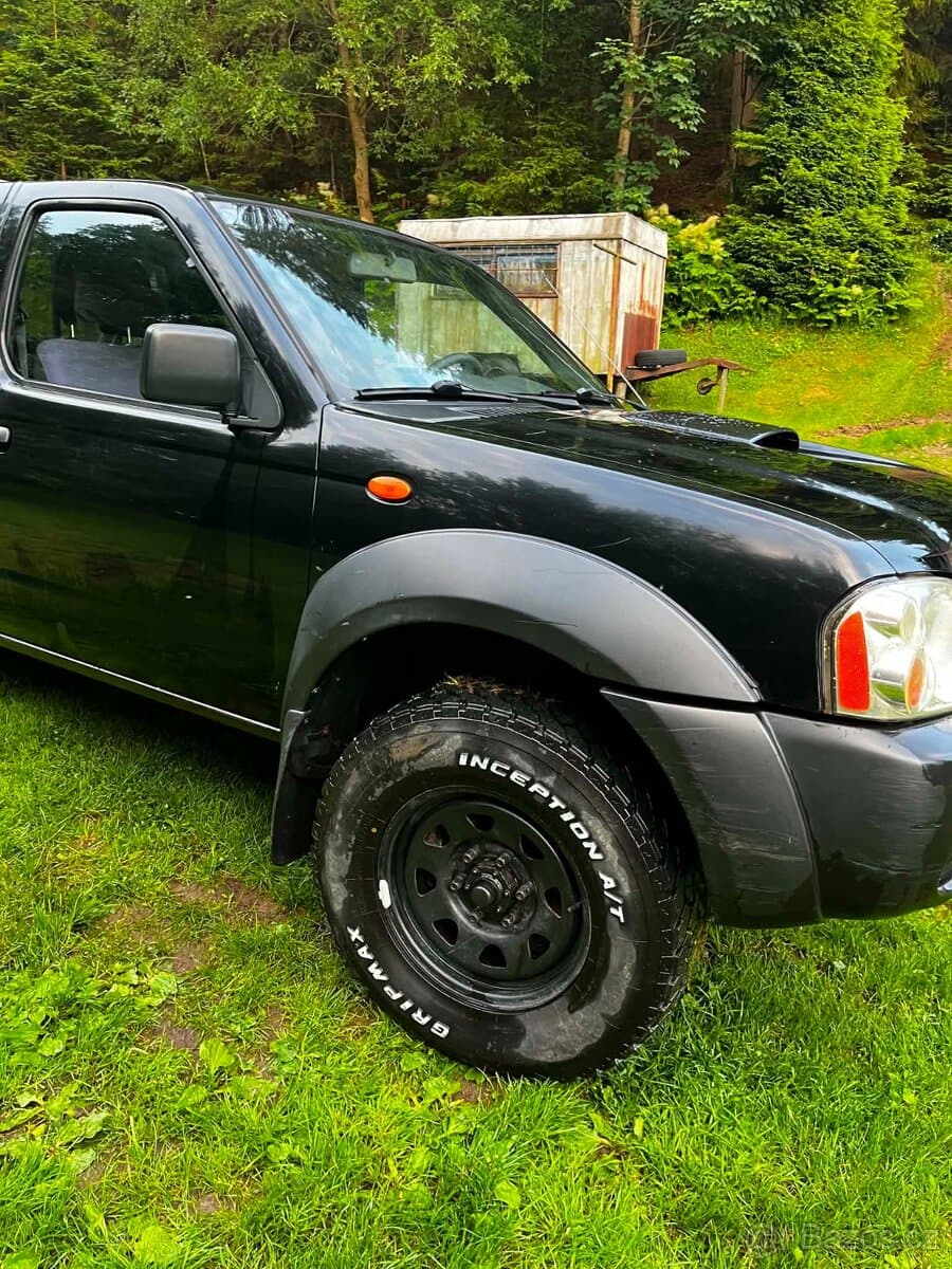 2002 Nissan NAVARA - 17