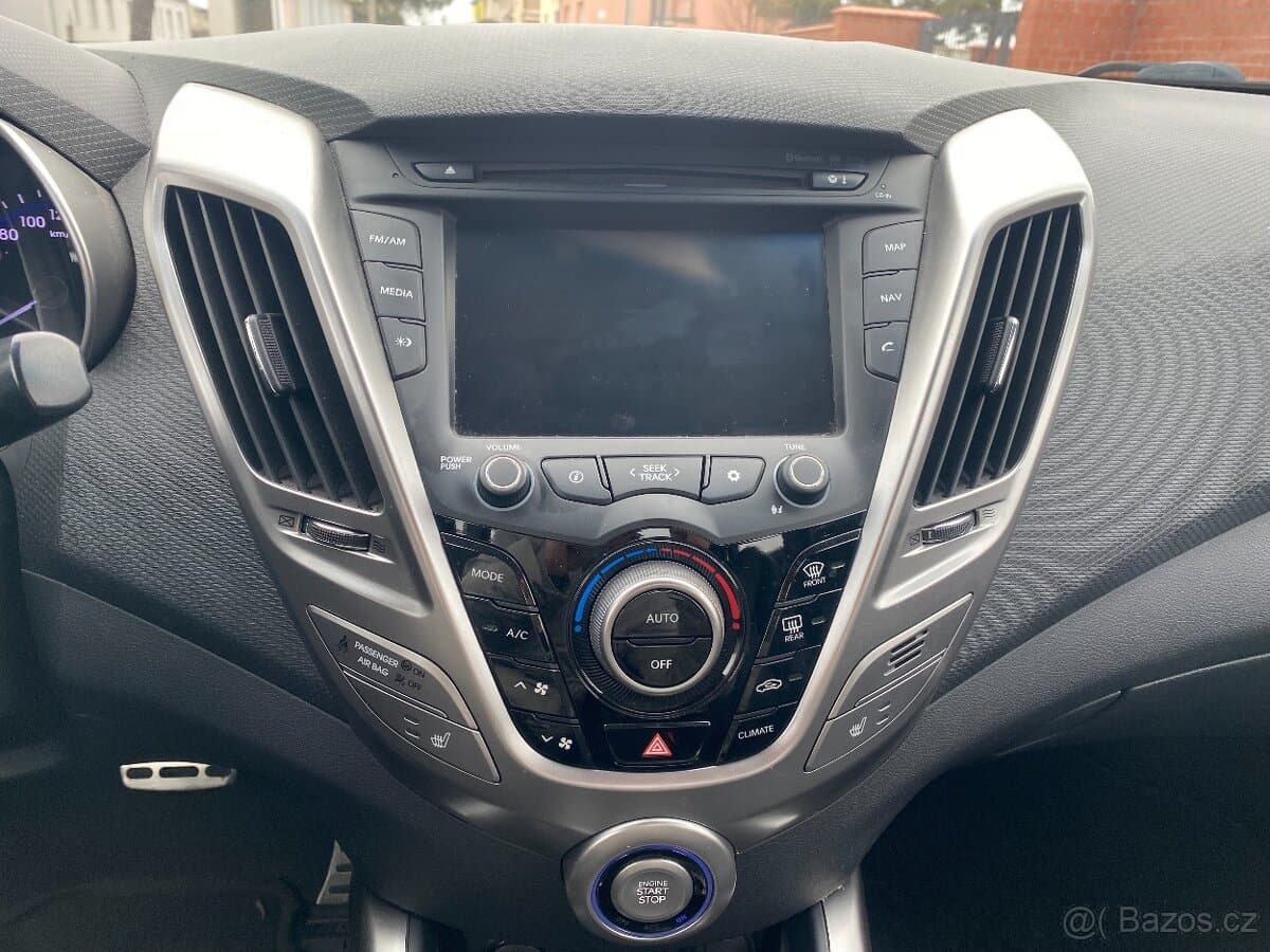 Hyundai VELOSTER - 17