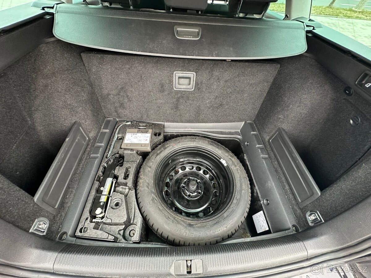 2013 Volkswagen PASSAT - 17