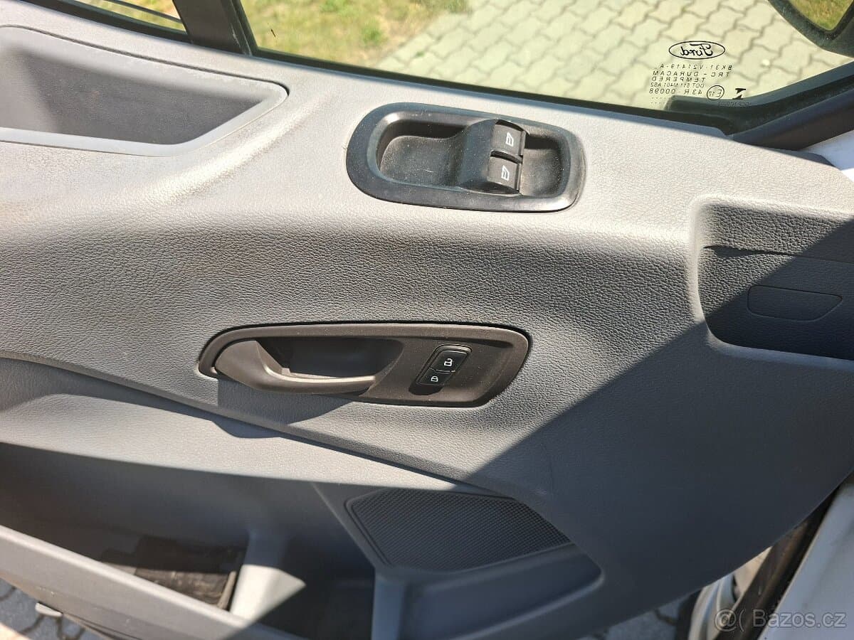 2015 Ford TRANSIT - 17