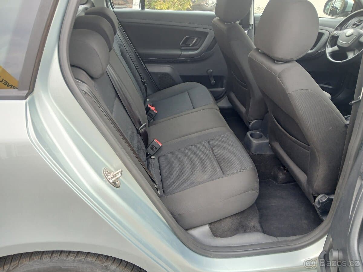 2011 Škoda FABIA - 17