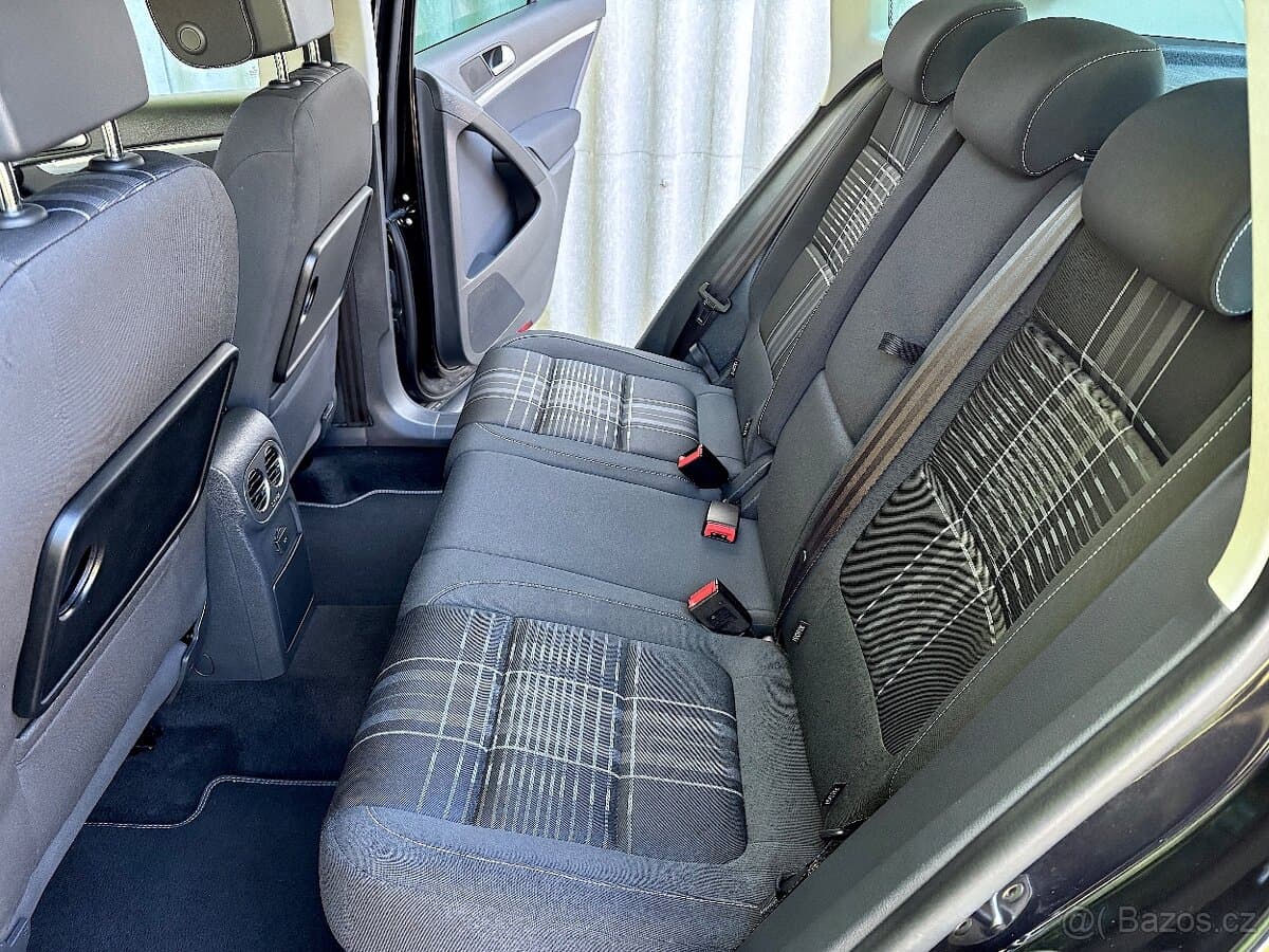 2015 Volkswagen TIGUAN - 17