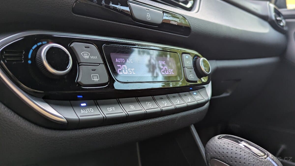 2023 Hyundai i30 - 17