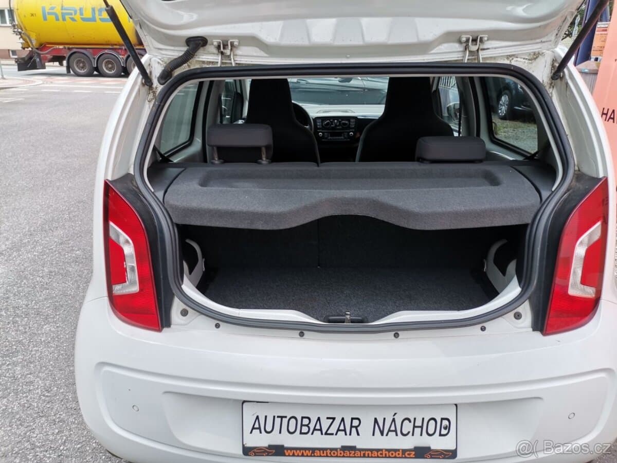 2014 Volkswagen UP! - 17