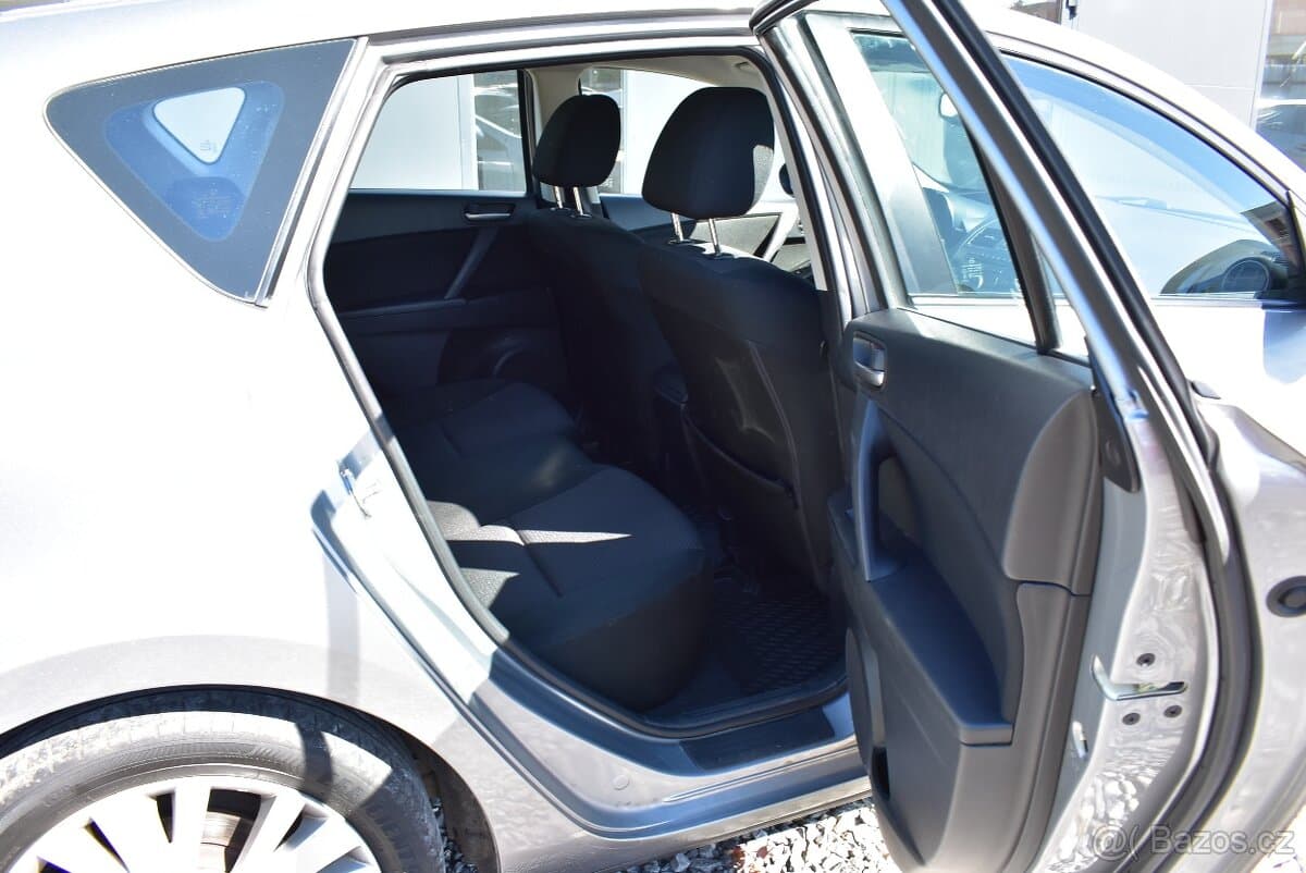 2012 Mazda 3 - 17