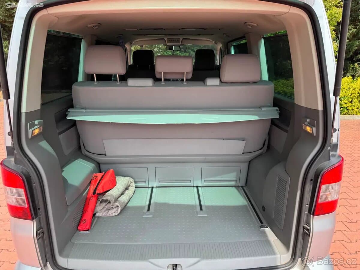 2008 Volkswagen MULTIVAN - 17