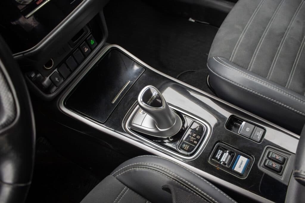 2021 Mitsubishi OUTLANDER - 17