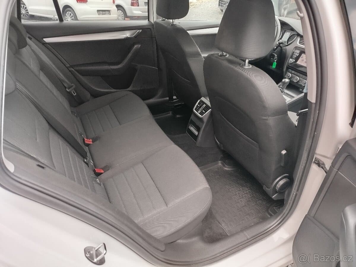 2015 Škoda OCTAVIA - 17