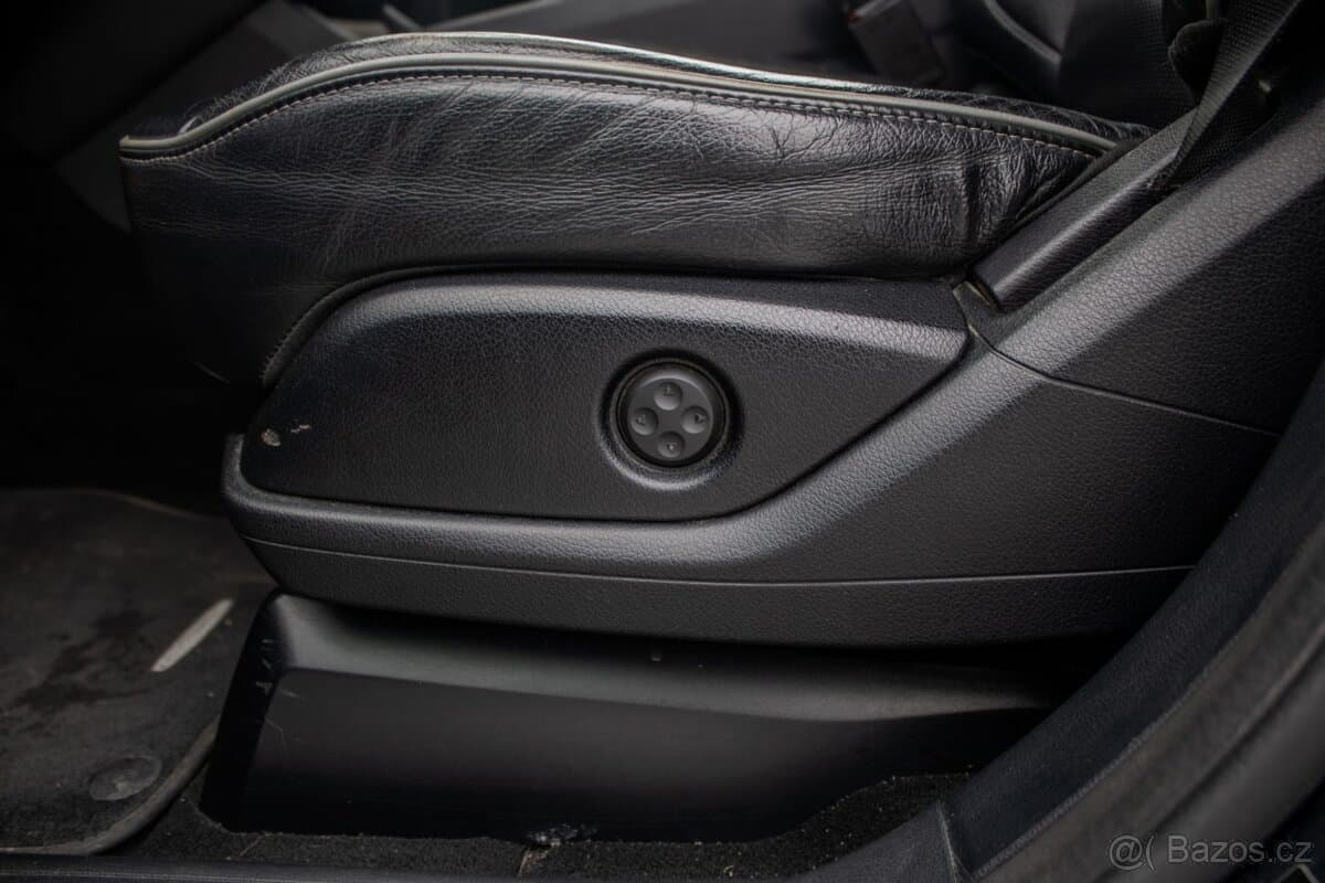 Mercedes-Benz M-CLASS - 17