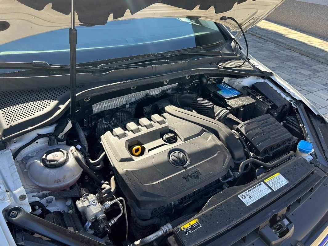 2019 Volkswagen GOLF - 17