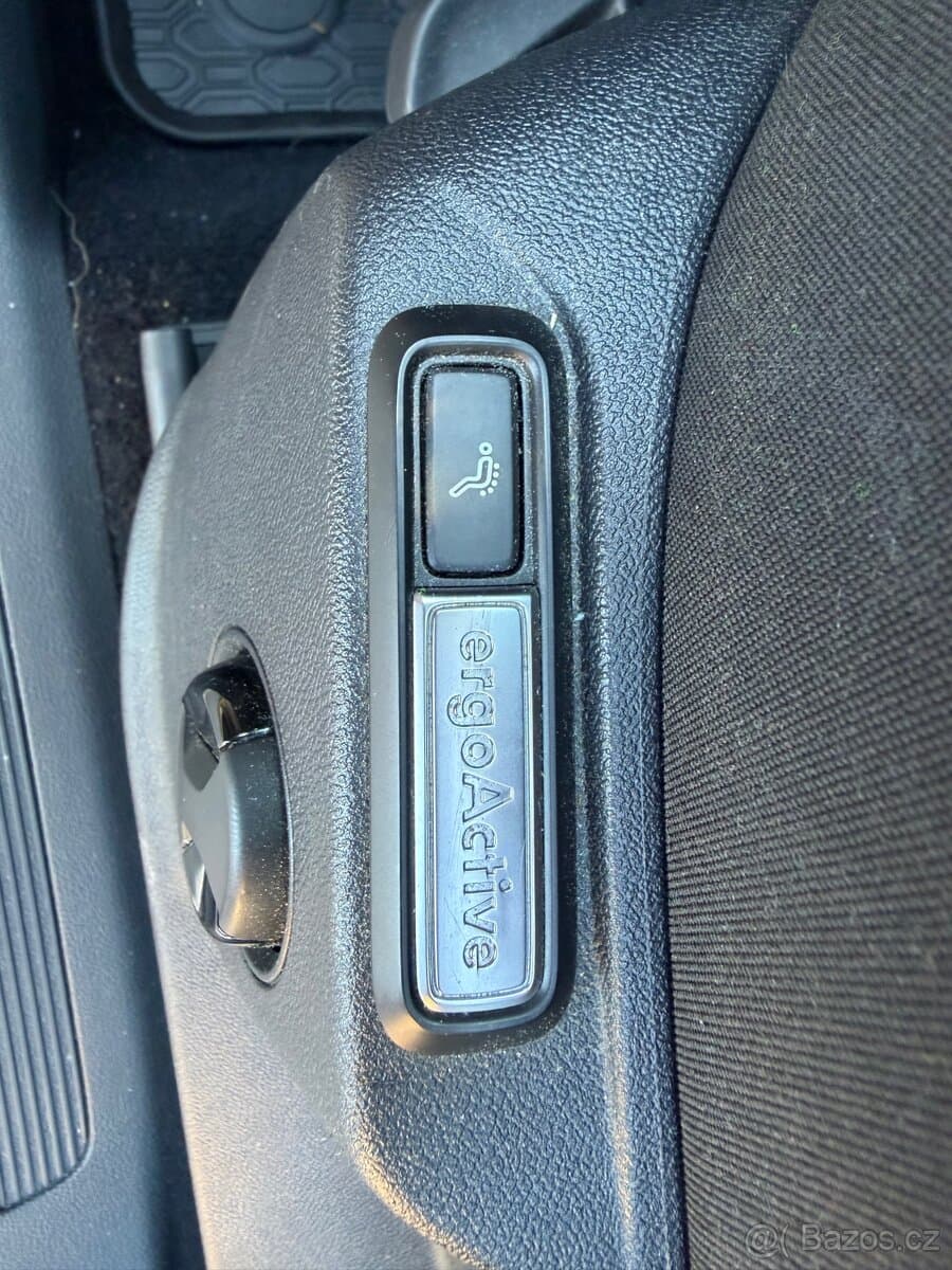 2018 Volkswagen TIGUAN - 17