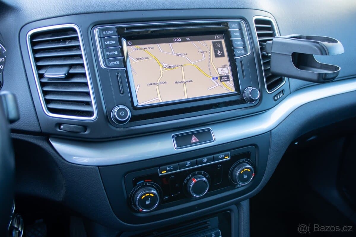 2015 Volkswagen SHARAN - 17