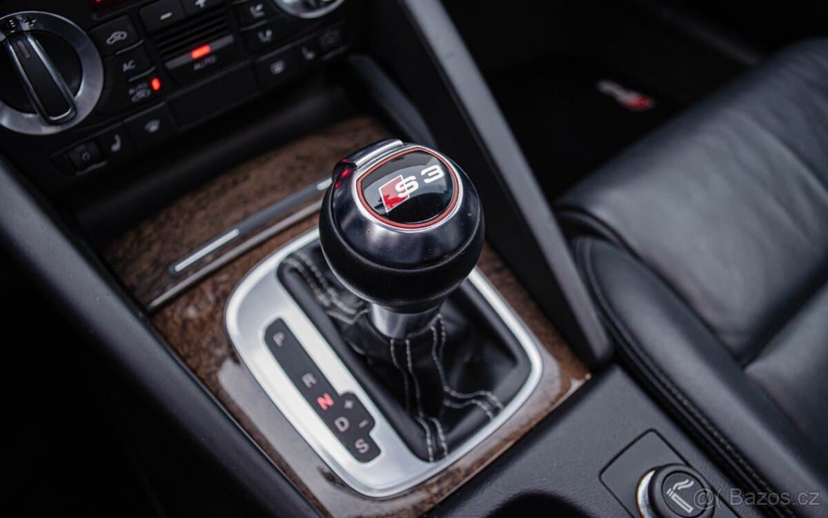 2010 Audi S3 - 17