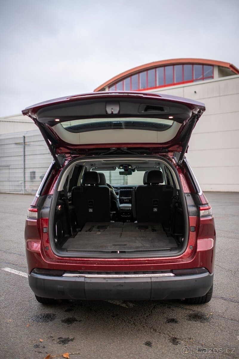 2021 Jeep CHEROKEE - 17