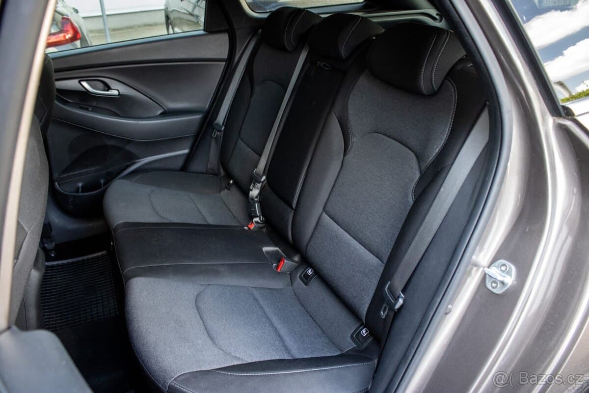 2020 Hyundai i30 - 17