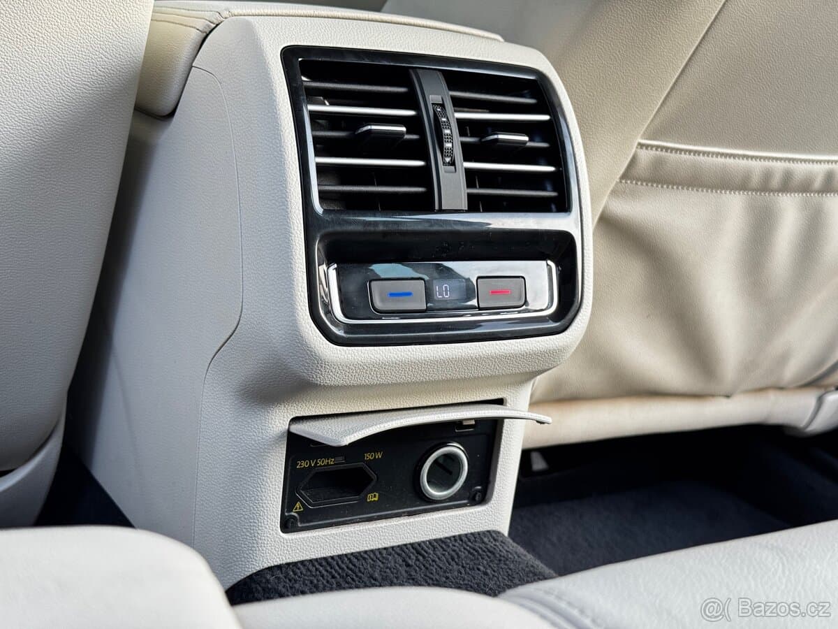 2016 Volkswagen PASSAT - 17