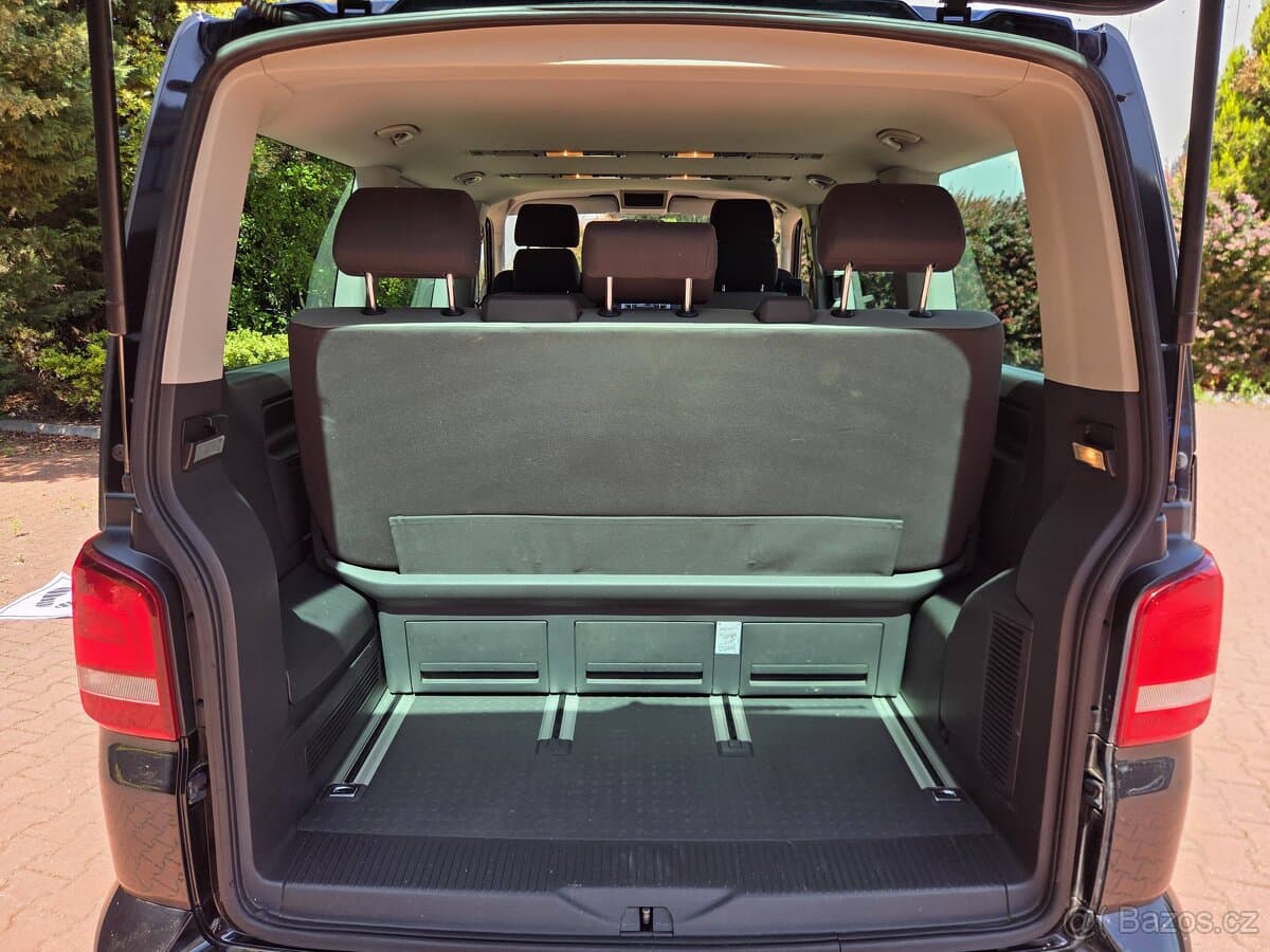 2012 Volkswagen MULTIVAN - 17